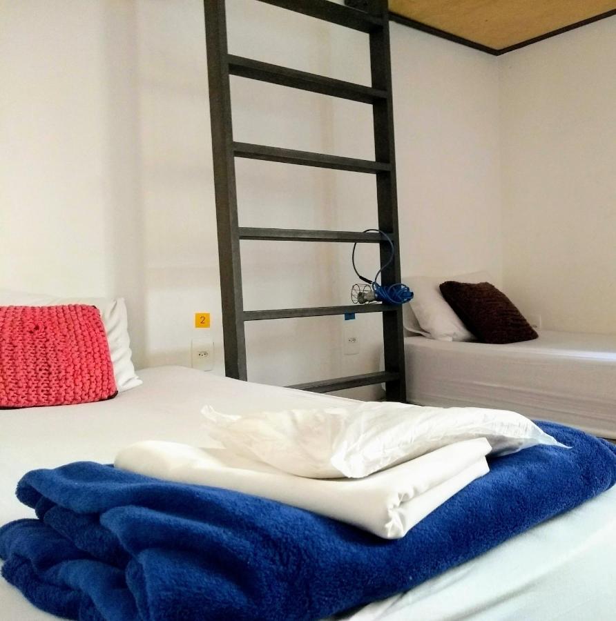 Cama em Dormitório Misto com 4 Camas