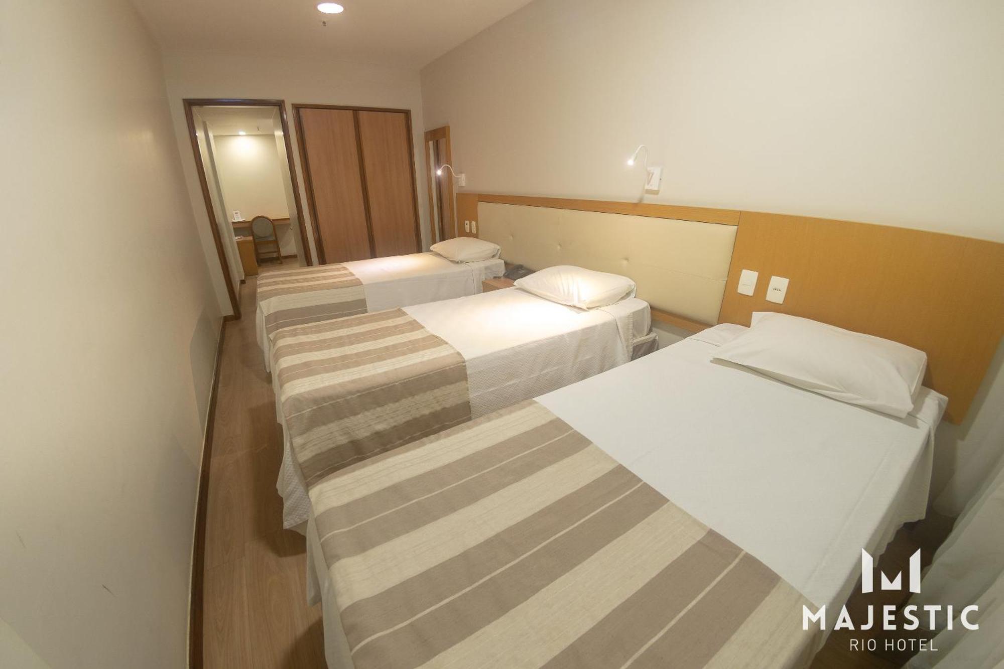 Luxury Triple Room,913795384:JPEG