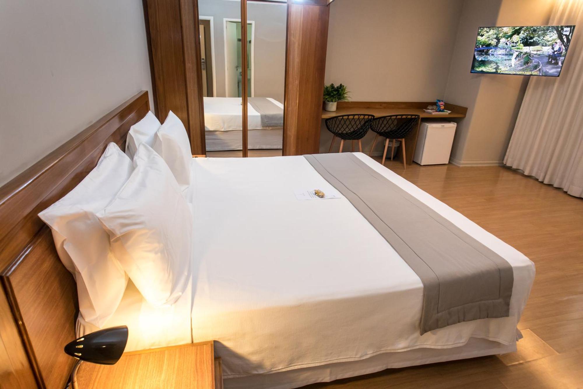 Deluxe King Room,1538869840:JPEG