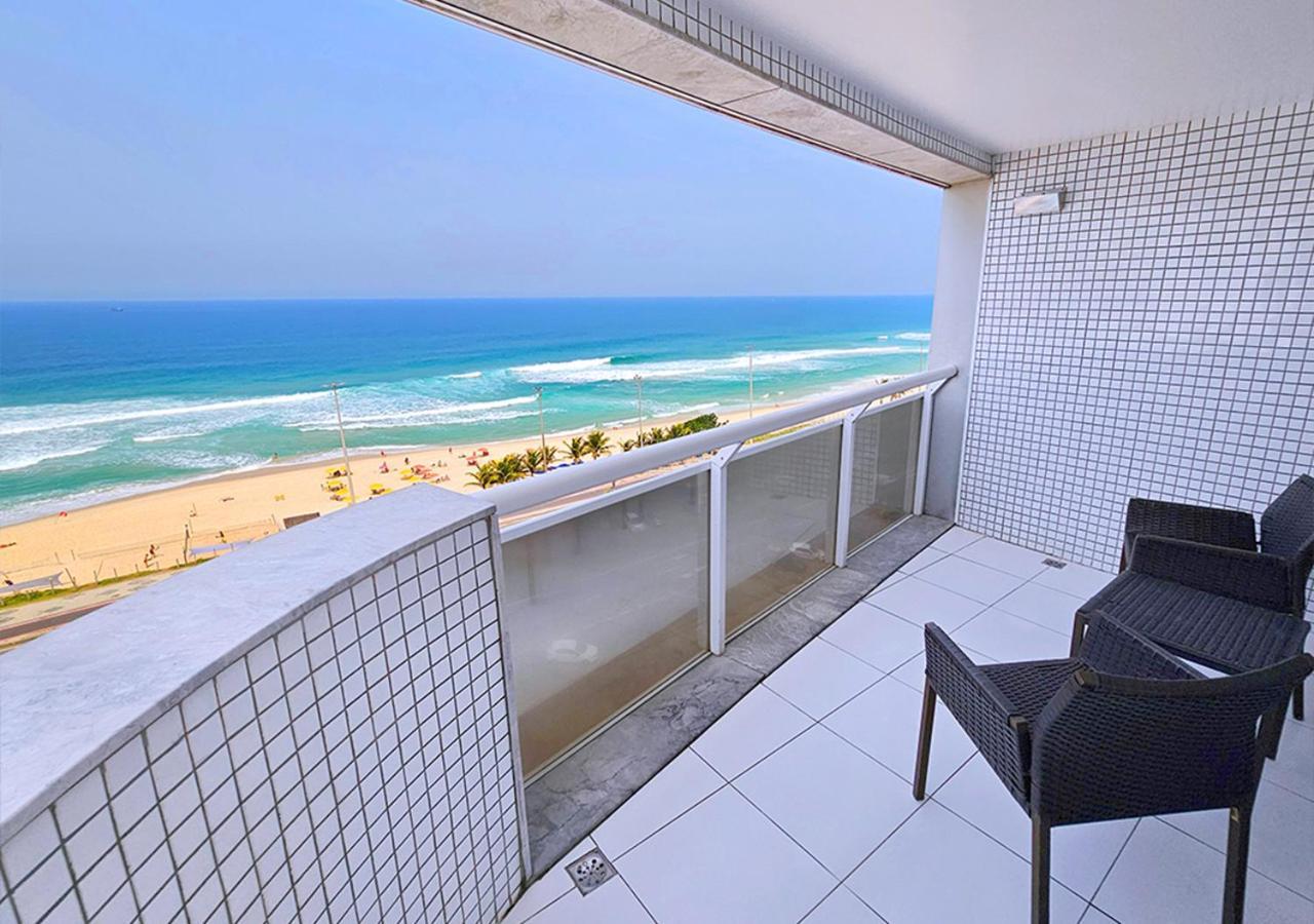 Quarto Super Deluxe vista Frontal Mar com Banheira de Hidromassagem e Varanda