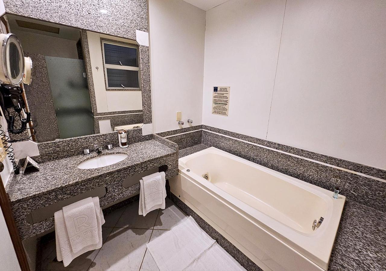 Suite Spa Bath