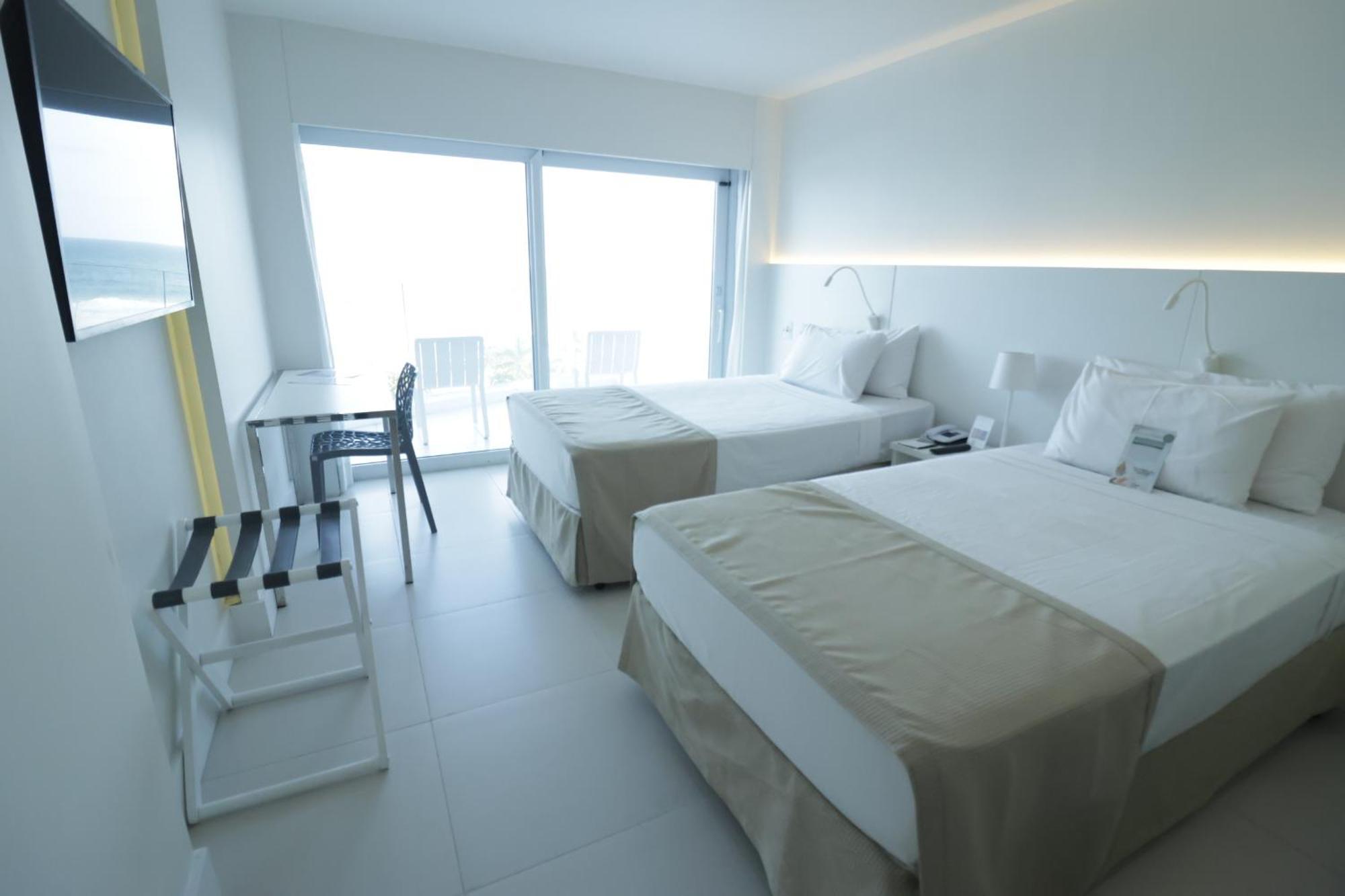 Quarto Luxo Premier com 2 Camas de Solteiro