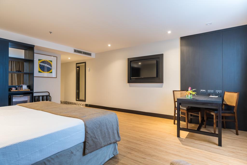 Luxury Plus Room Double Bed,239573933:JPEG