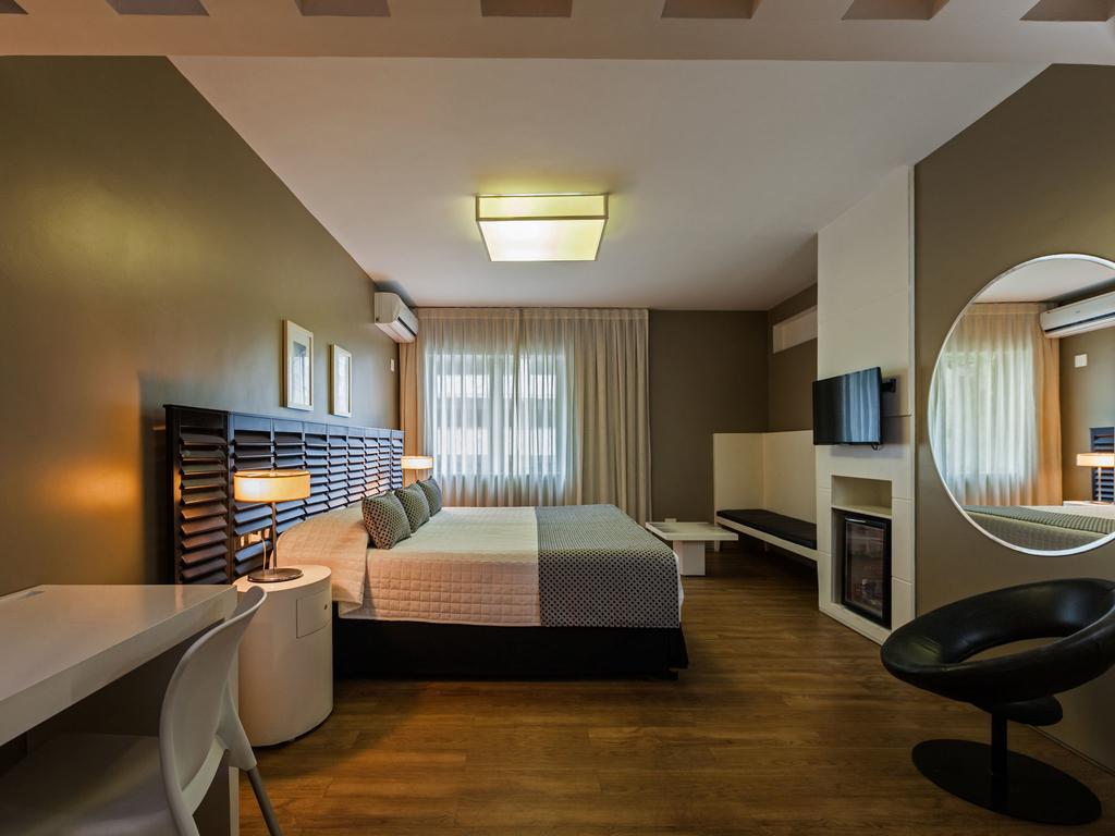 Executive Suite Double,1685060339:JPEG