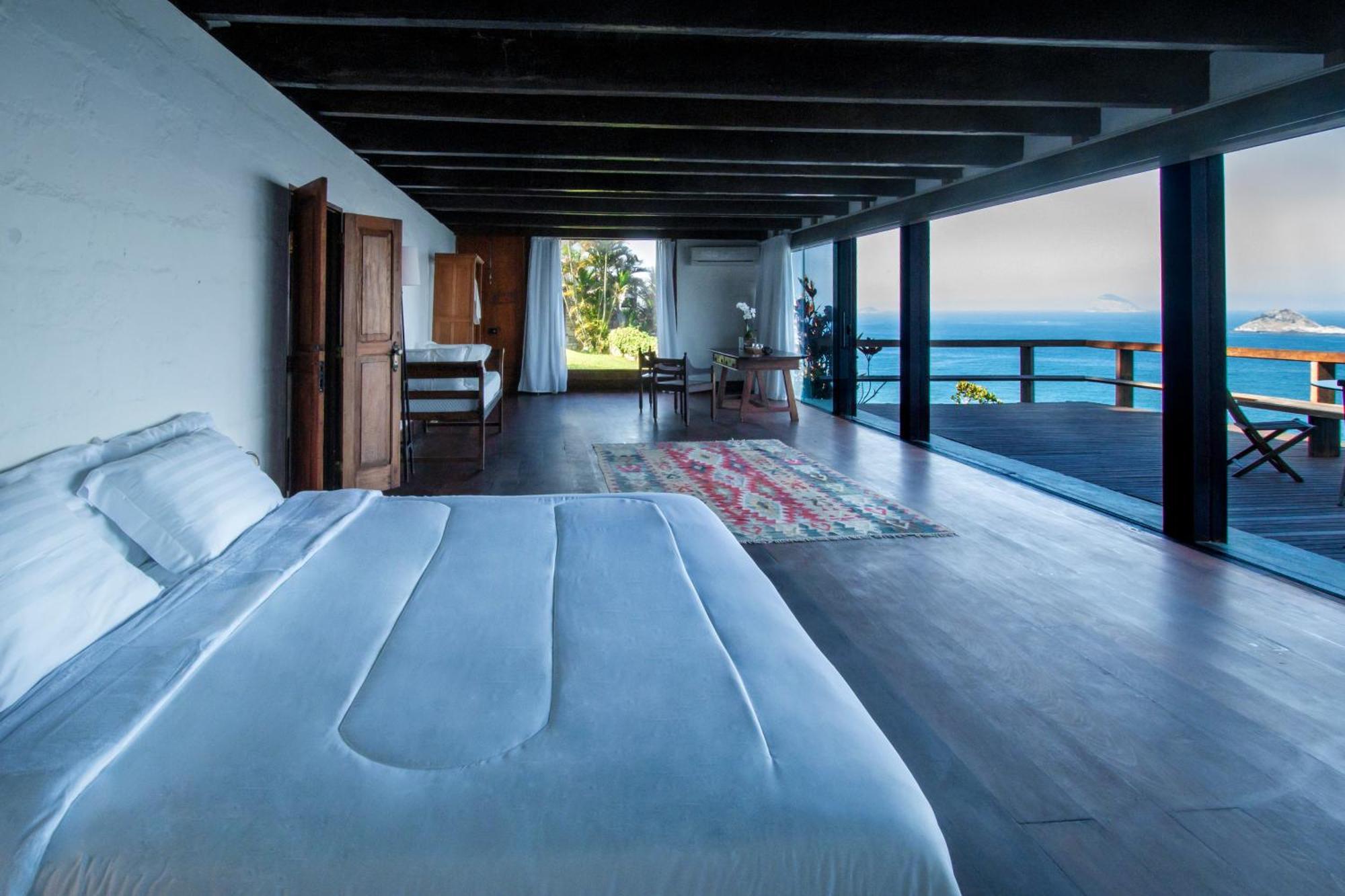 Five-Bedroom House,1282747756:JPEG
